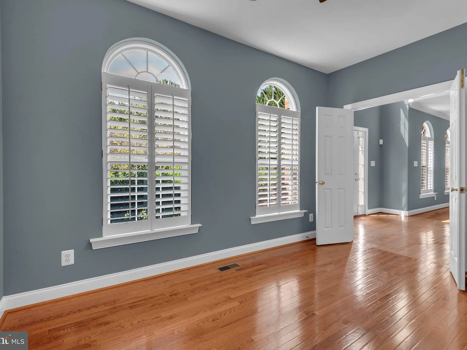 5 bed, 3.5 bath, 4701 sqft, $4,850 — Photo 4