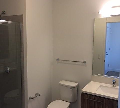 4th image of 400 N Orleans St #3B