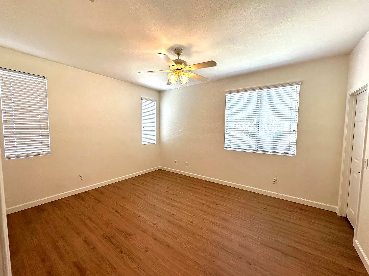 1 bed, 650 sqft, $2,000 — Photo 3