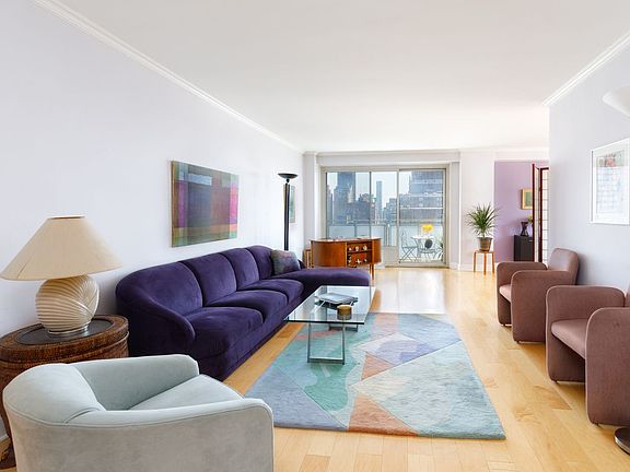 4th image of 300 E 40th St APT 32C