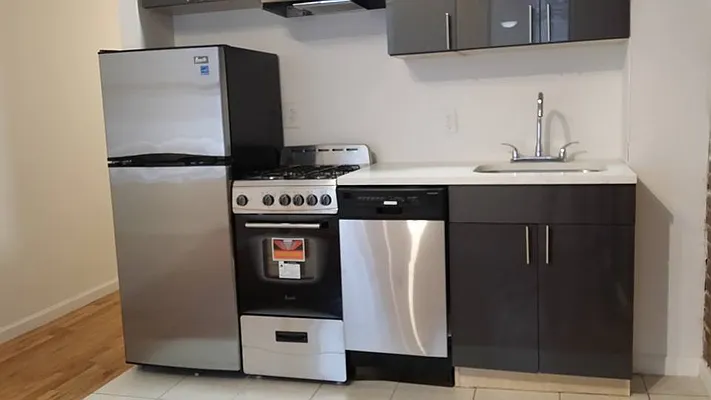 Rented by Crosstown Apartments NYC | media 34