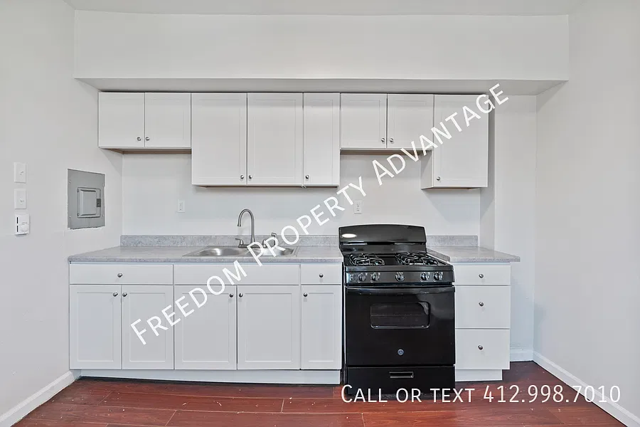 10 Iron St 2B - Canonsburg — Photo 2