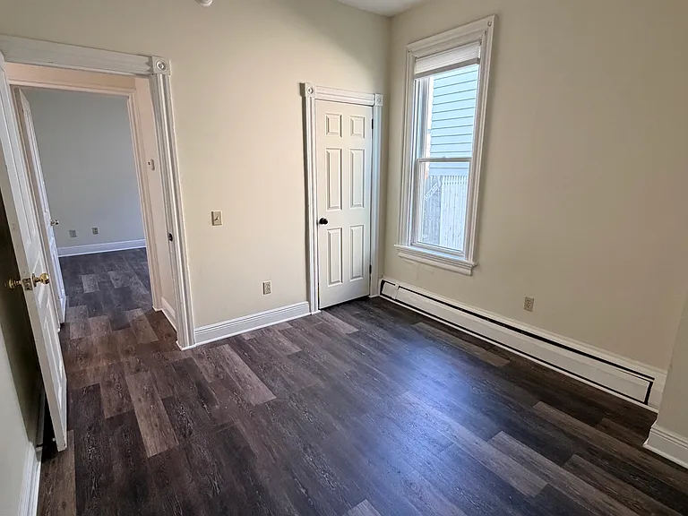 1639 Newport Ave #1B — Photo 6