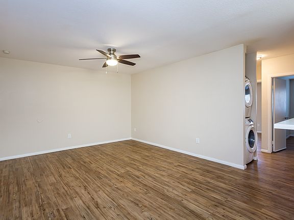 4th image of 3334 31st St #3334