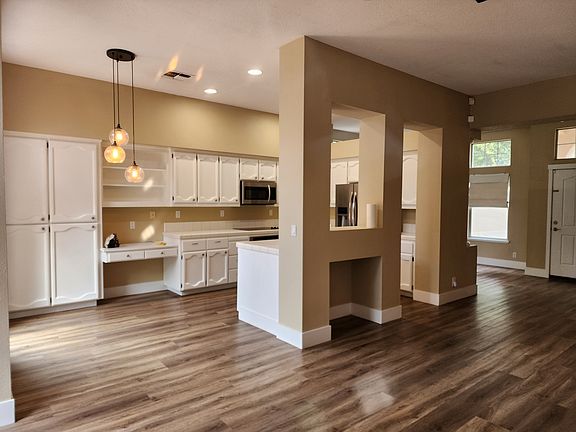 2nd image of 3726 Antilles Dr
