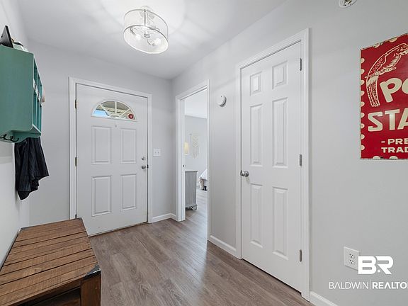 2nd image of 22459 Beaver Creek Ln