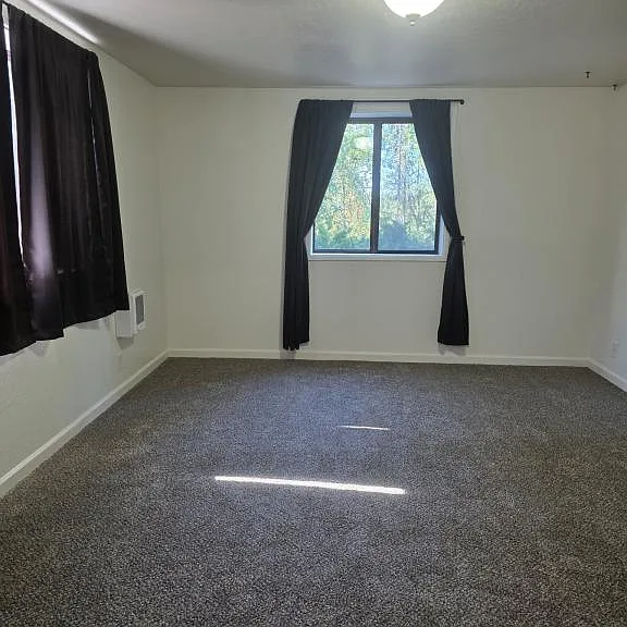 697 E Intervale Rd — Photo 8