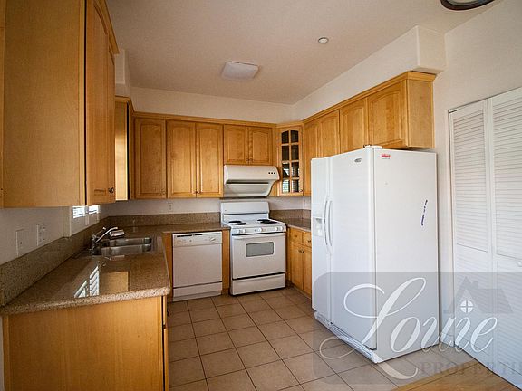 3rd image of 120 De Anza St APT 207