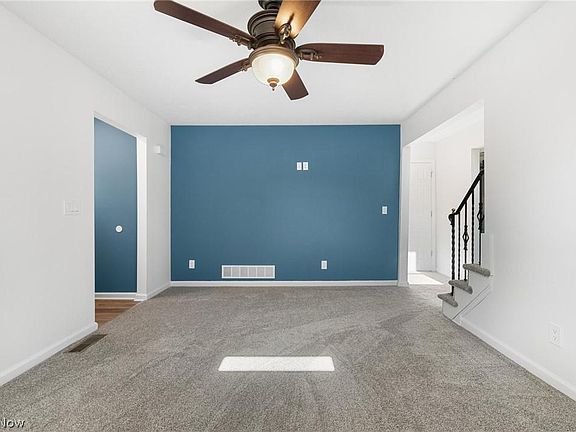 5th image of 2712 Lincoln Ave