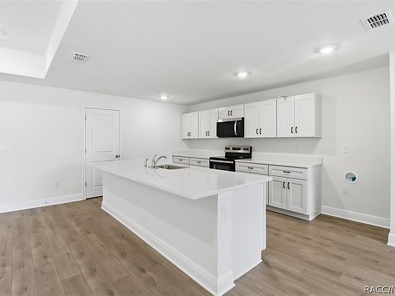4th image of 2053 W Magenta Dr