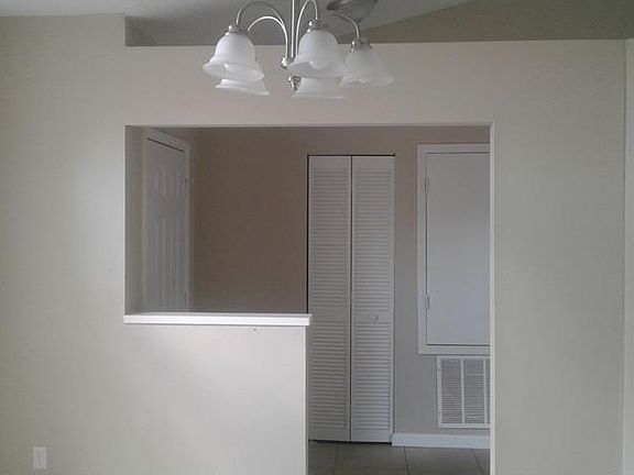 5th image of 2540 Vespero St