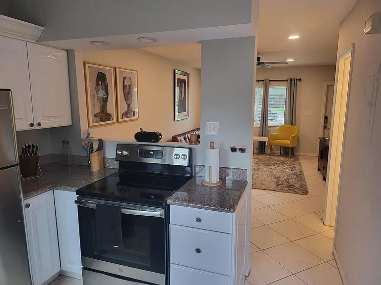 32 NE 20th Ct #4B — Photo 23