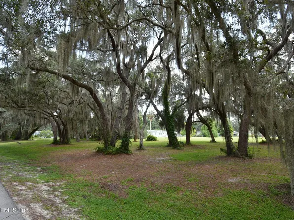 272 HESS Road, Crescent City, FL 32112