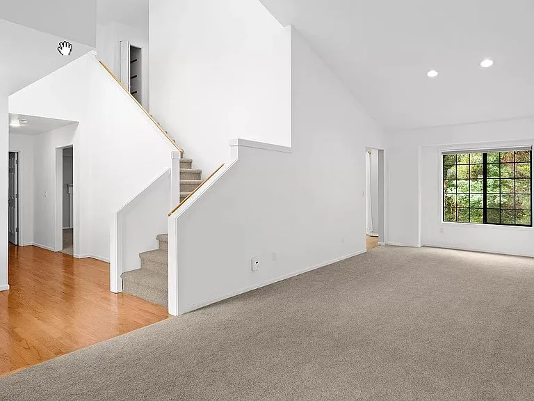 3688 NW Jameson Dr — Photo 5