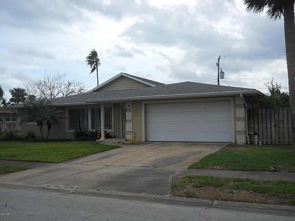 2nd image of 36 Sunrise Ave