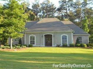 109 Village Ln, McComb, MS 39648