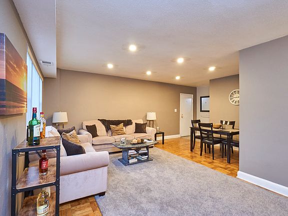 3rd image of 1311 N Ode St APT 615