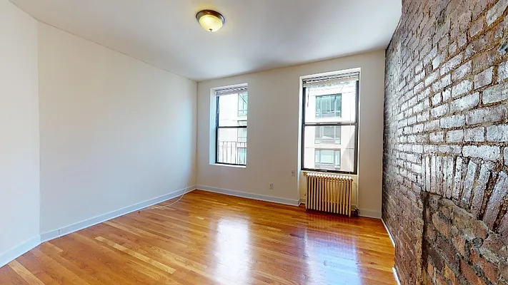 Rented by Bond New York | media 14