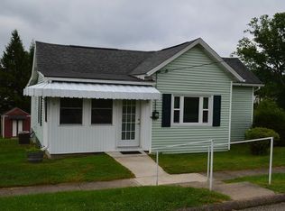 206 Westchester Ave, Middlebourne, WV 26149