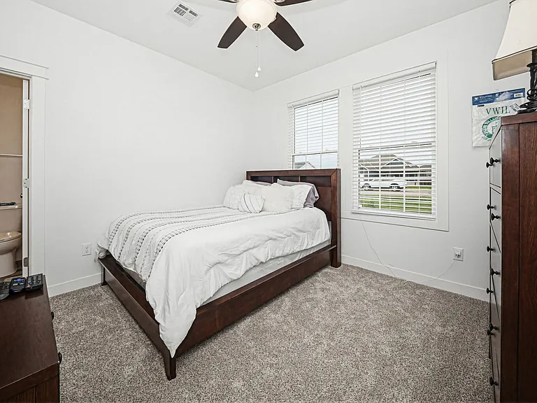 2513 Wren Ln — Photo 35