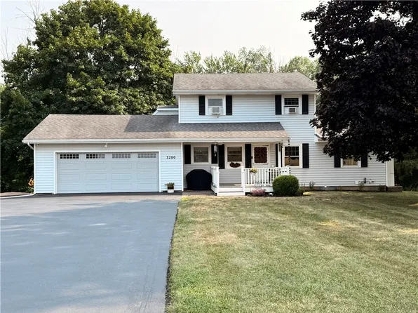 3280 Leroy Rd, Palmyra, NY 14522