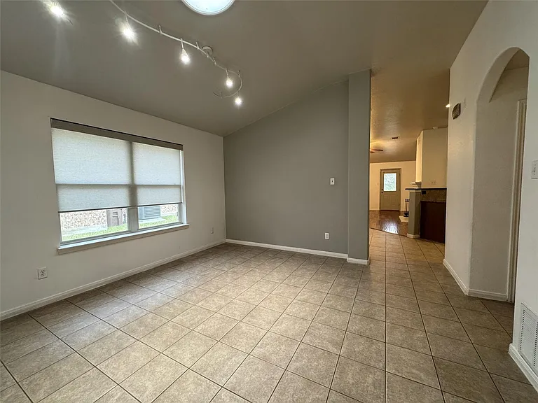 807 Centerbrook Pl — Photo 8