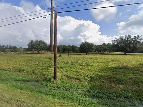 4th image of 15073 Cypress Garden Dr