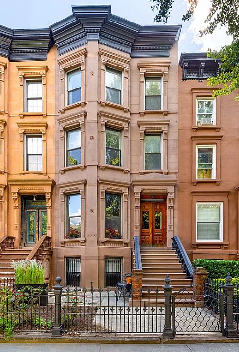 1st image of 140 Halsey St APT 3