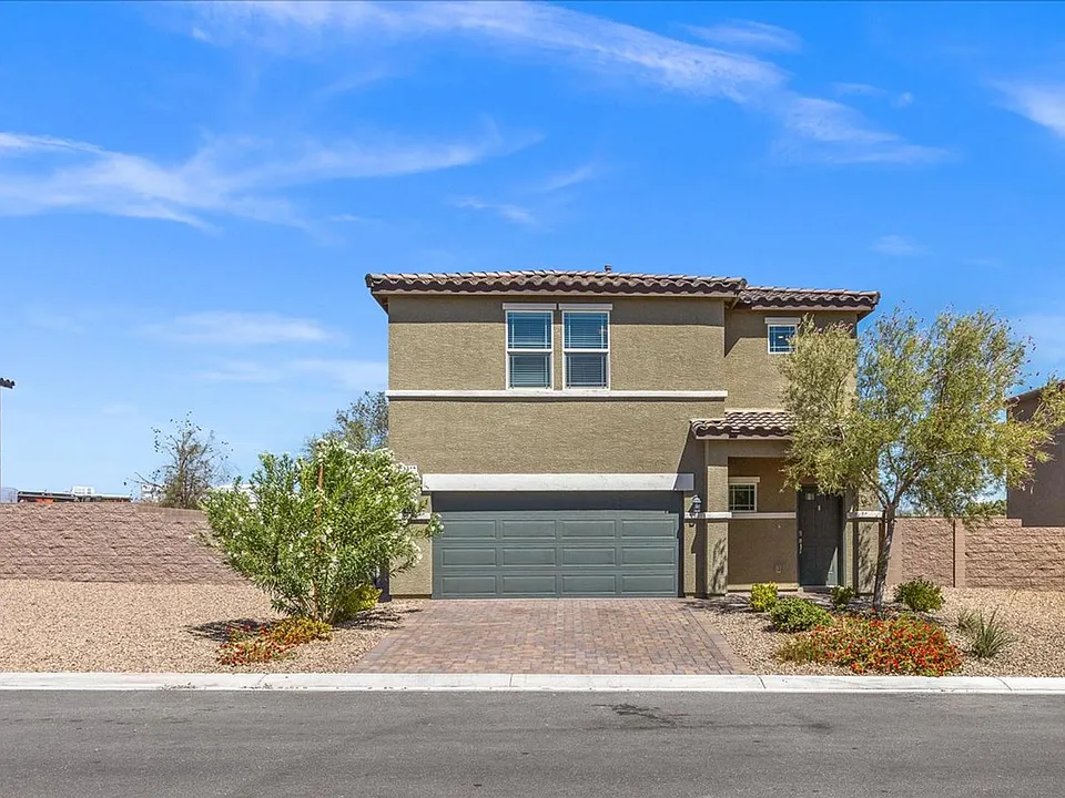 7910 Diamond Sky Ave