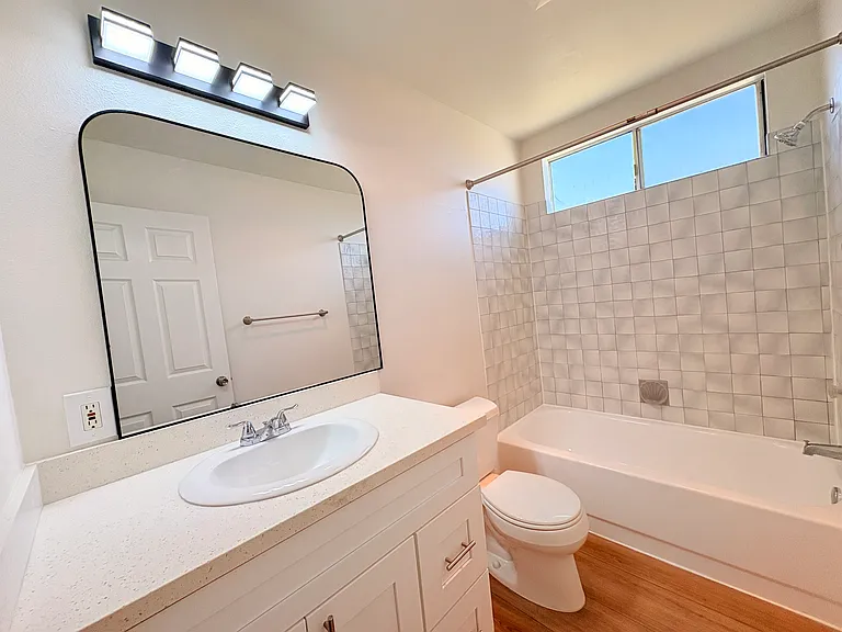 311 E Cedar Ave #207 — Photo 15