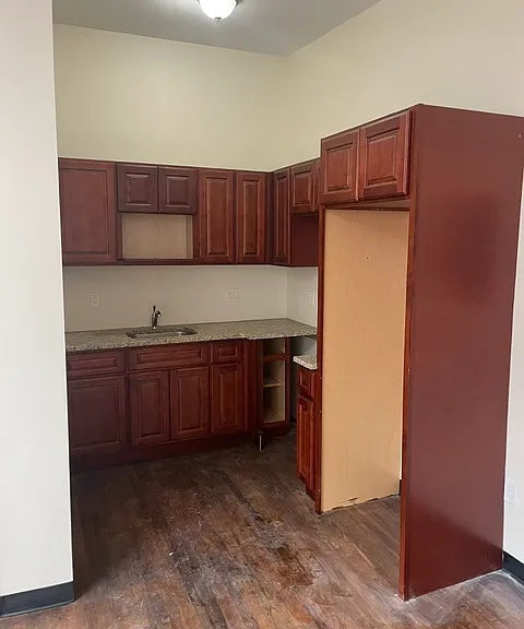 121 Avenue D #5H — Photo 6