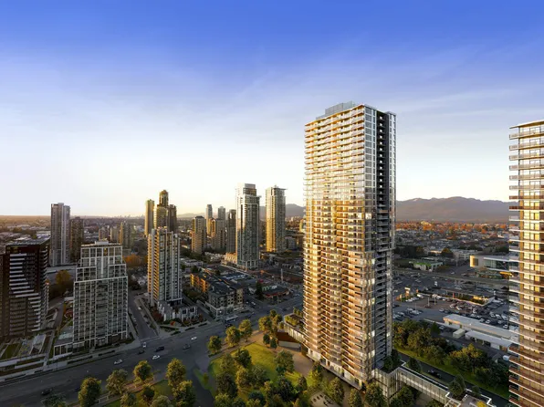 4538 Dawson St #701, Burnaby, BC V5C 4C1