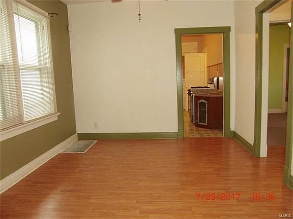 2nd image of 4549 Newport Ave