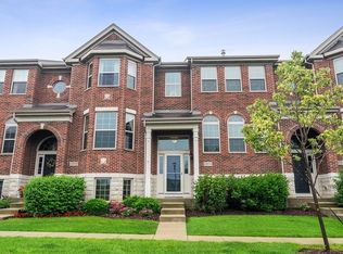 27W734 Hodges Way, Winfield, IL 60190