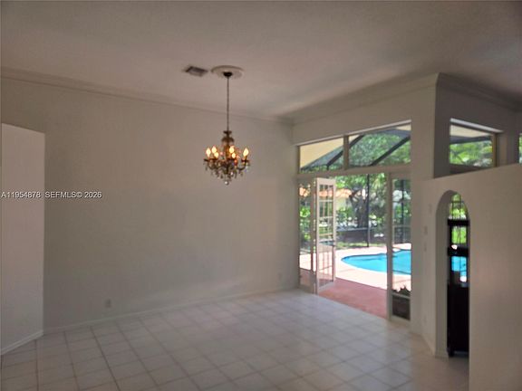3rd image of 900 Spoonbill Cir