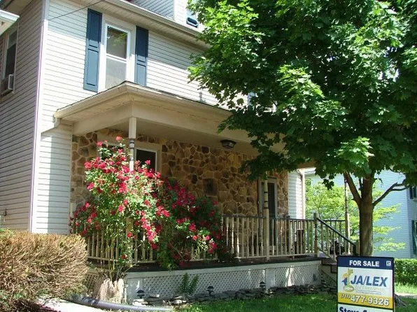35 Cumberland Ave, Shippensburg, PA 17257