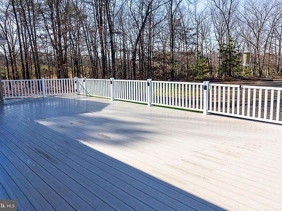 4th image of 1224 Elwood Rd