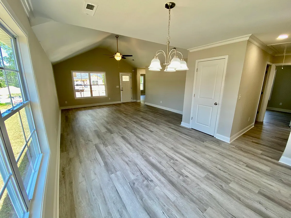 Building Photo - 3686 Saddleridge Dr