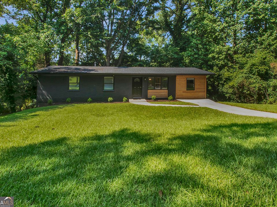 1st image of 2461 Bouldercliff Way