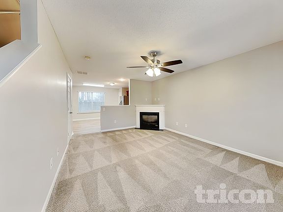 3rd image of 293 Lossie Ln