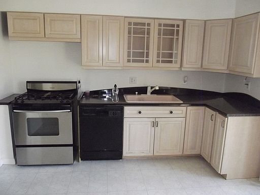 5th image of 5644 Helen Way