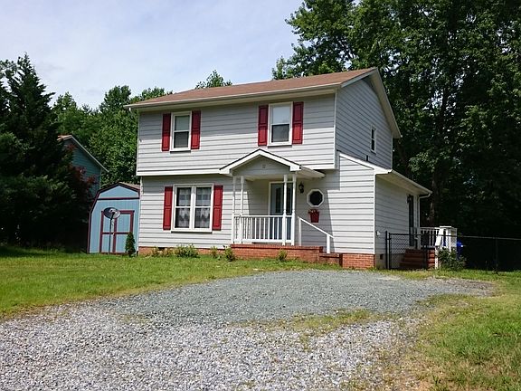 2nd image of 11 Willow Ln