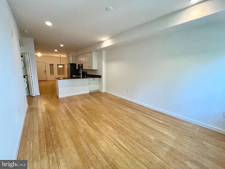 520 Carpenter Ln #28-1D — Photo 14