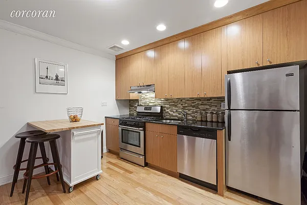 Rented by Corcoran | media 29