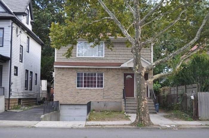 1st image of 16034 111th Ave