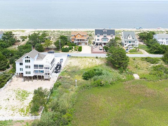 2nd image of 2851 S Bay Shore Dr