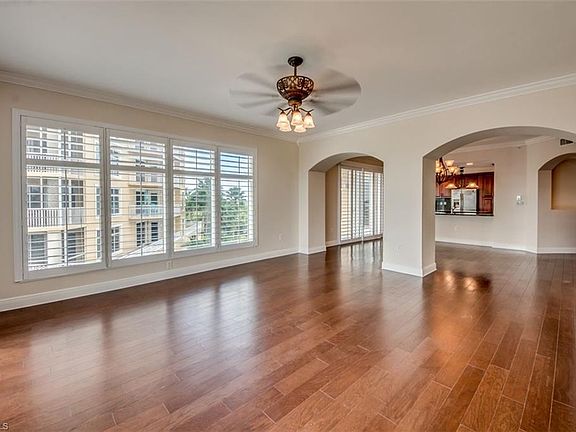 5th image of 6061 Silver King Blvd Unit 206