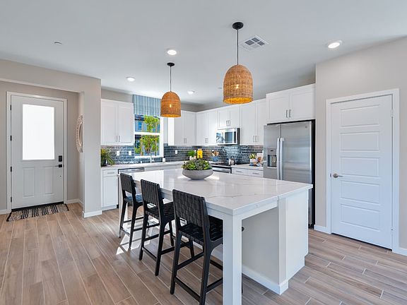 Arroyo Plan 3 - Foyer Island