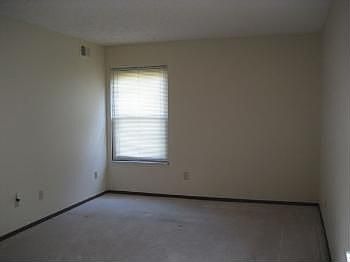 5th image of 19563 Northridge Dr