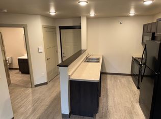 922 Charles St #213, La Crosse, WI 54603